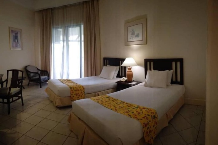 Room 5 of 31