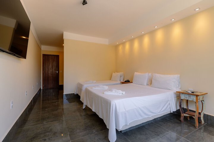 Room 6 of 36