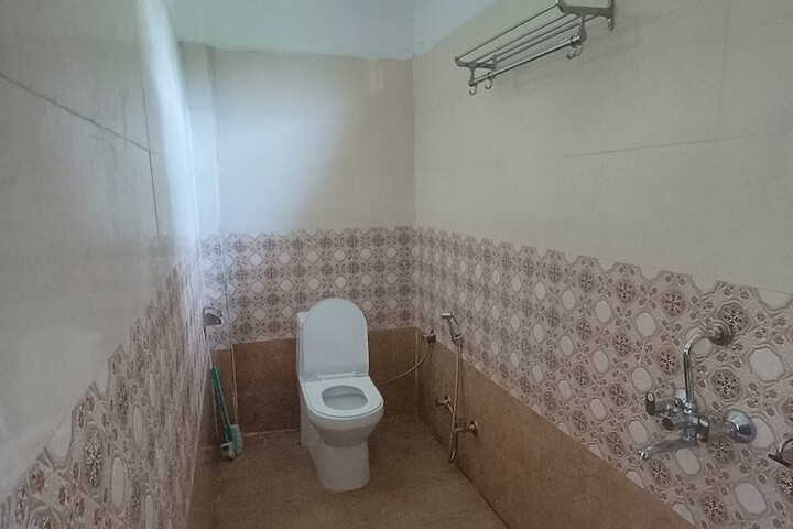 Room 18 of 40