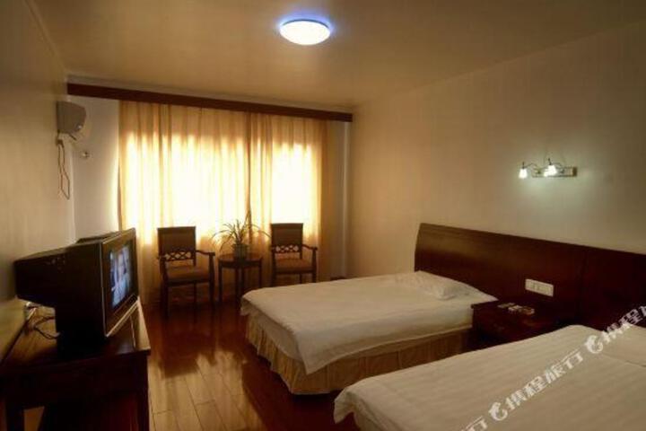 Shenweilou Hotel