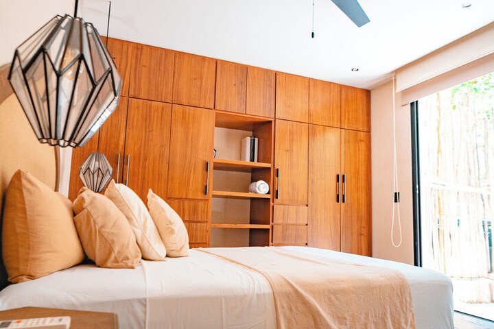 Room 10 of 57