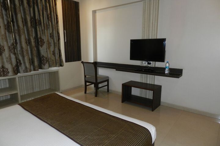 Room 16 of 70