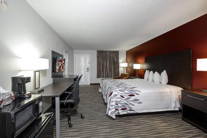 Room 10 of 25