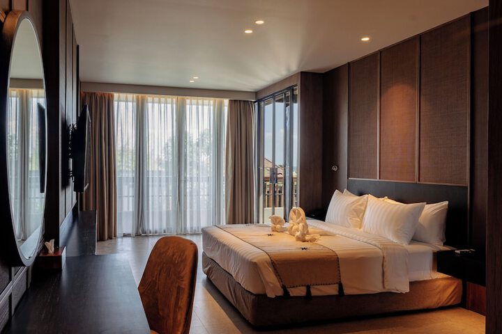 Room 7 of 34