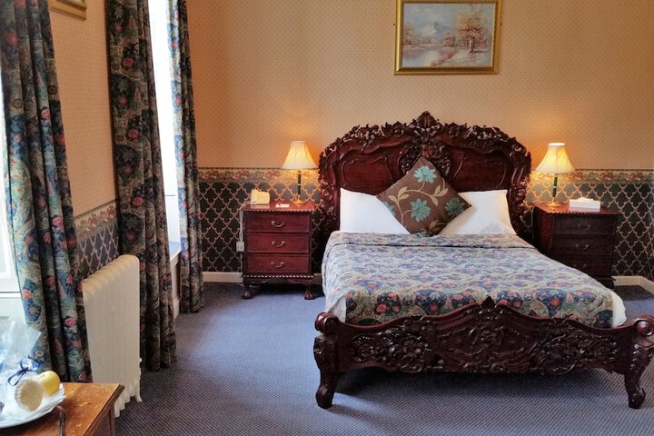 Room 6 of 36