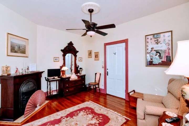 Room 8 of 53
