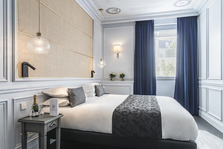 Room 5 of 46