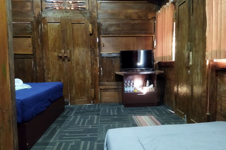 Room 25 of 59