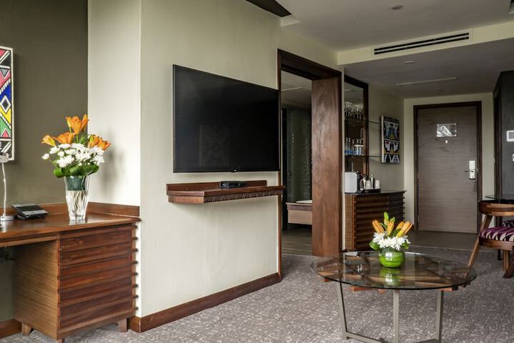 Room 27 of 117