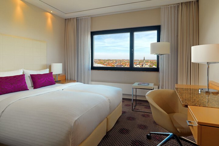 Room 4 of 69
