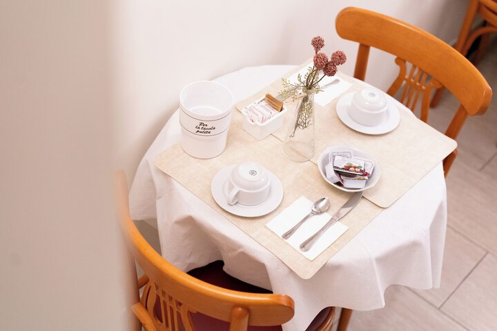 Breakfast/Coffee Service 47 of 75
