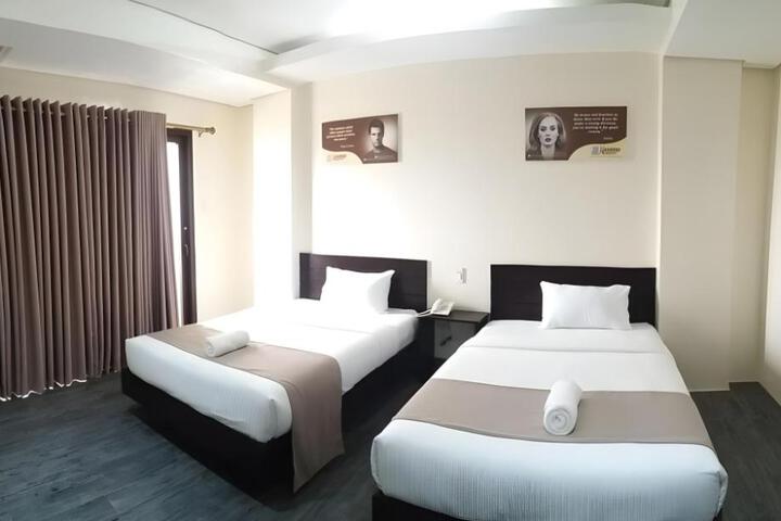 Navarro Hotel Caticlan (Navsot Corp.)