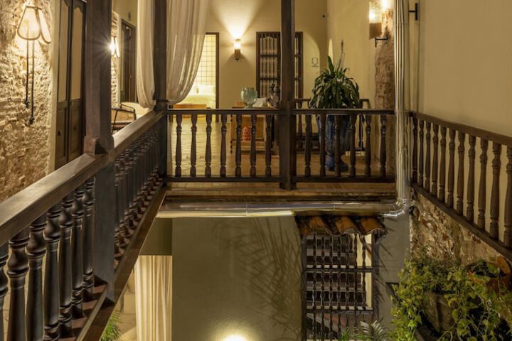 Hotel 53 of 54