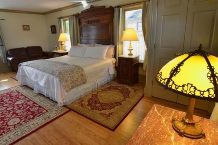 Room 28 of 130