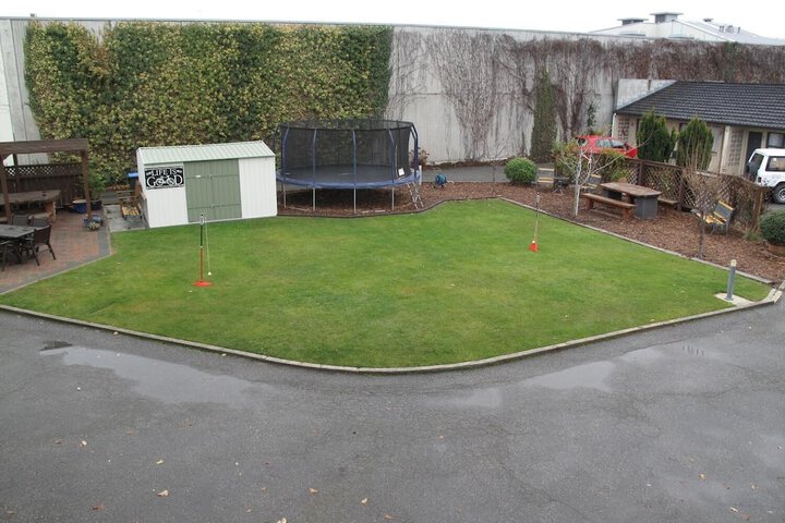 Property Grounds 76 of 91