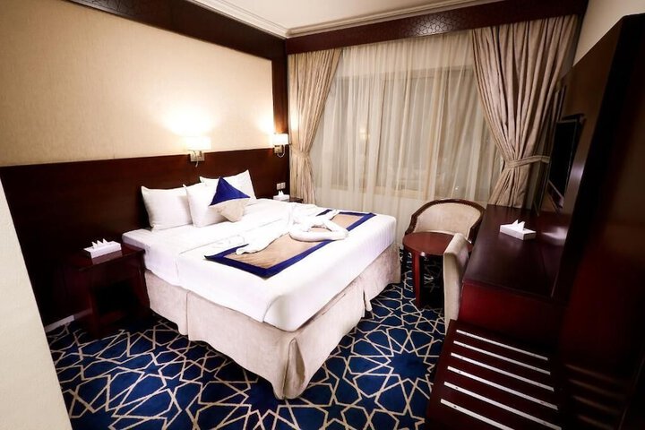 Room 3 of 9