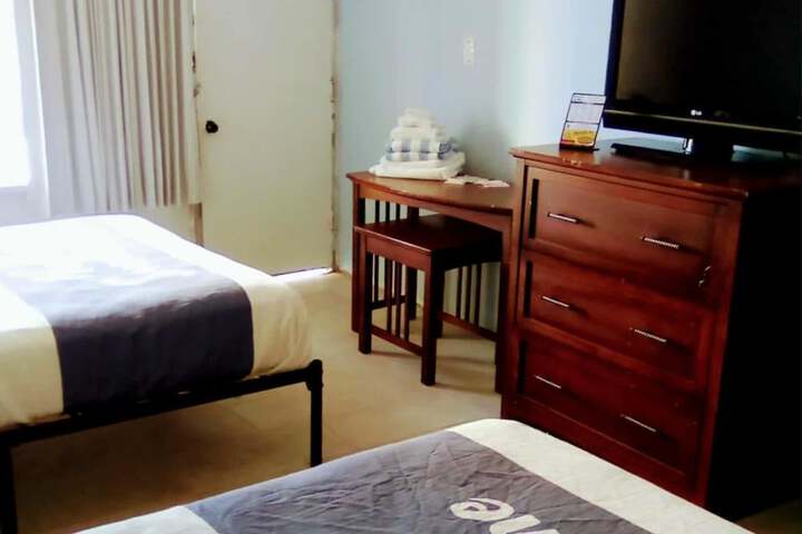 Room 3 of 21