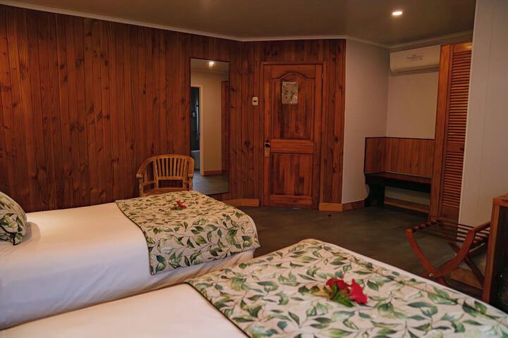 Room 45 of 186