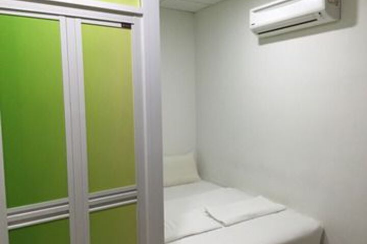 Room 5 of 22