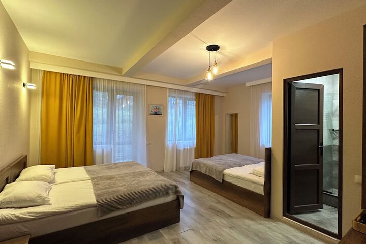 Room 27 of 59