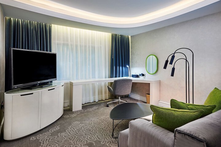 Room 34 of 113