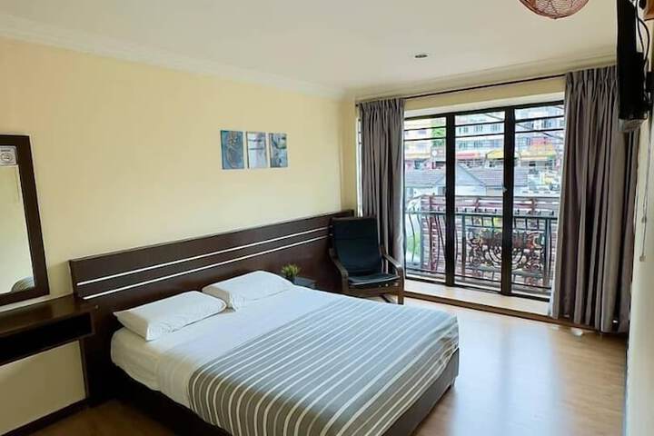 Room 22 of 42