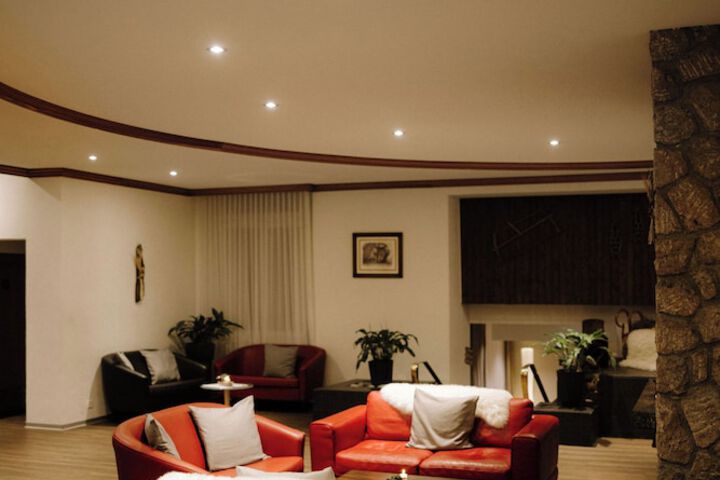 Hotel Interior 10 of 97