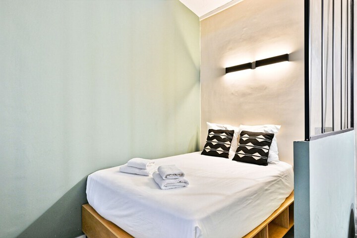 Room 14 of 63