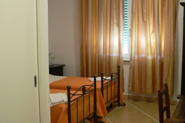 Room 9 of 64