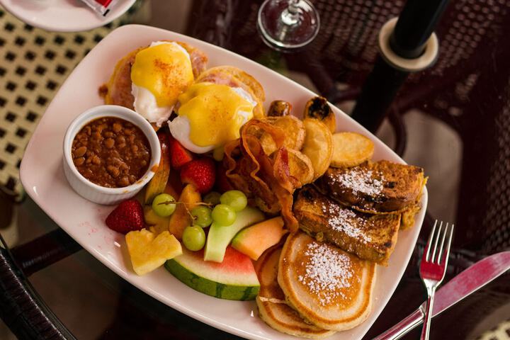 Breakfast buffet