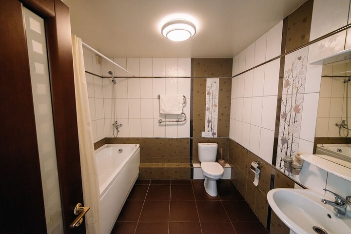 Room 30 of 47