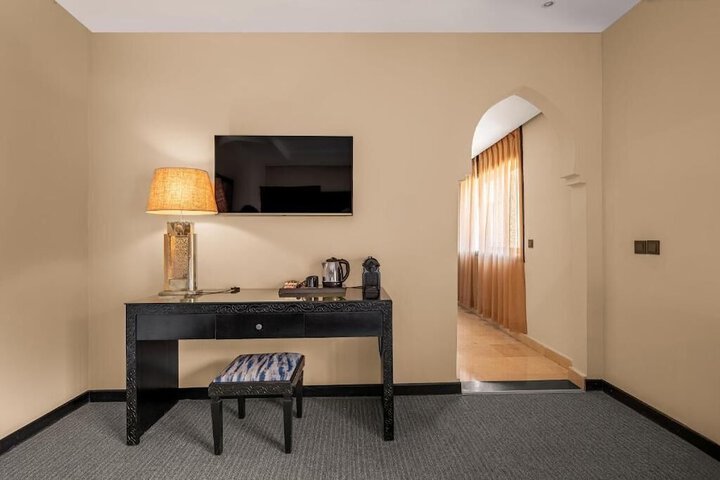 Room 31 of 60