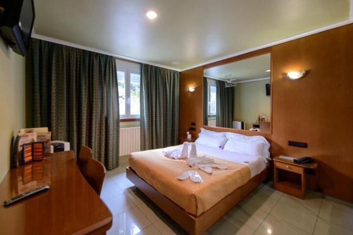 Image of Motel Cancun Barbadas-Ourense