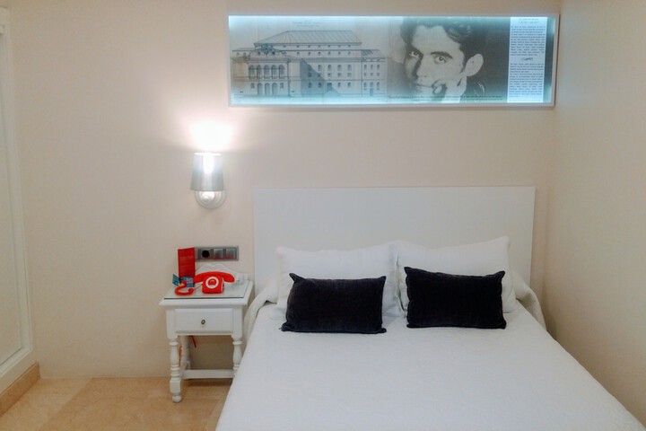 Room 17 of 47