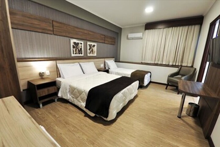 Room 6 of 56