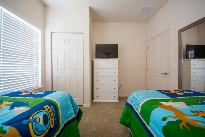 Room 3 of 24
