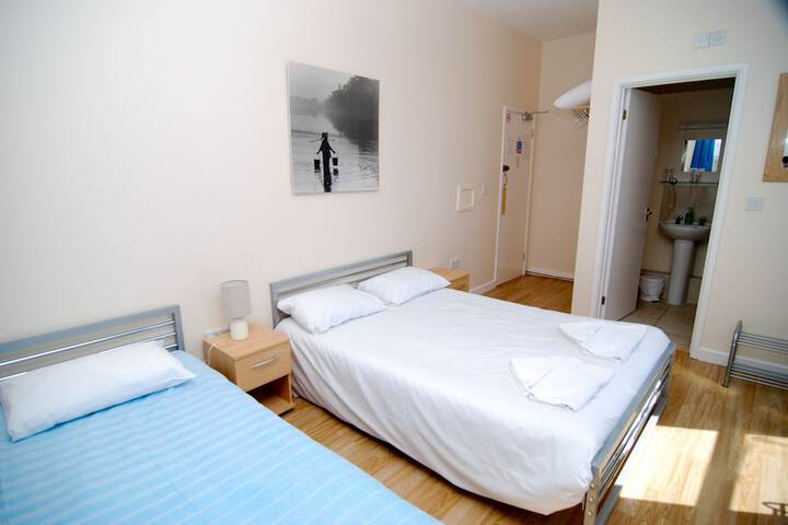 Room 12 of 39