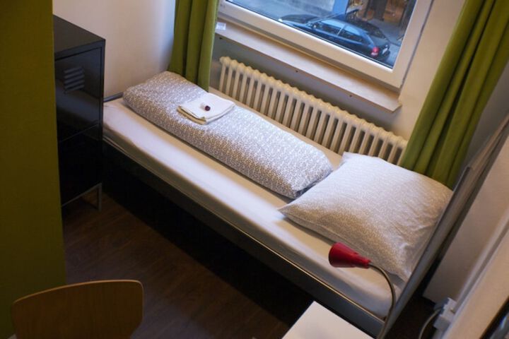 Room 15 of 52