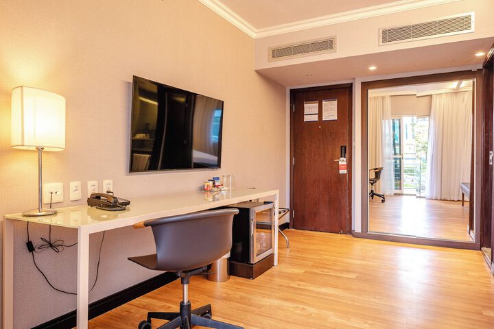Room 76 of 240