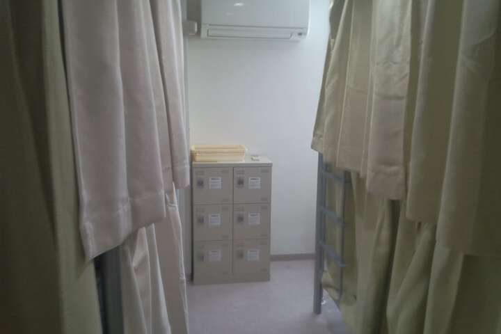 Room 11 of 39