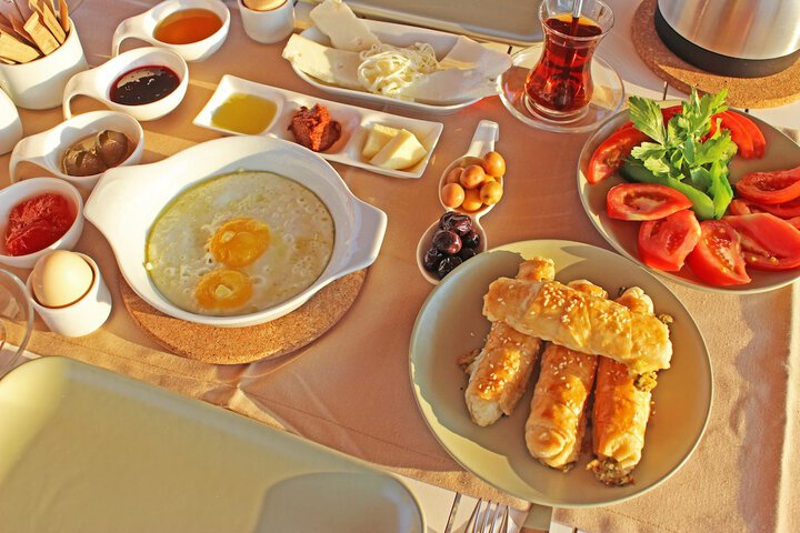 Breakfast/Coffee Service 28 of 37