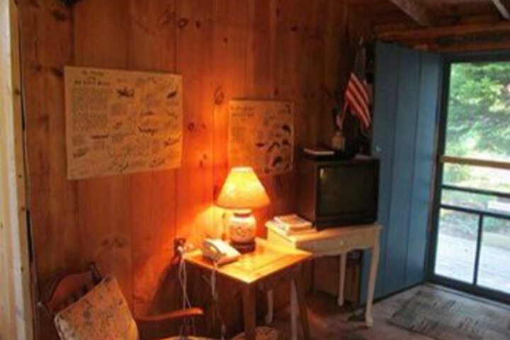Room 17 of 37