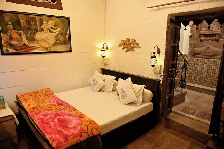 Room 29 of 90