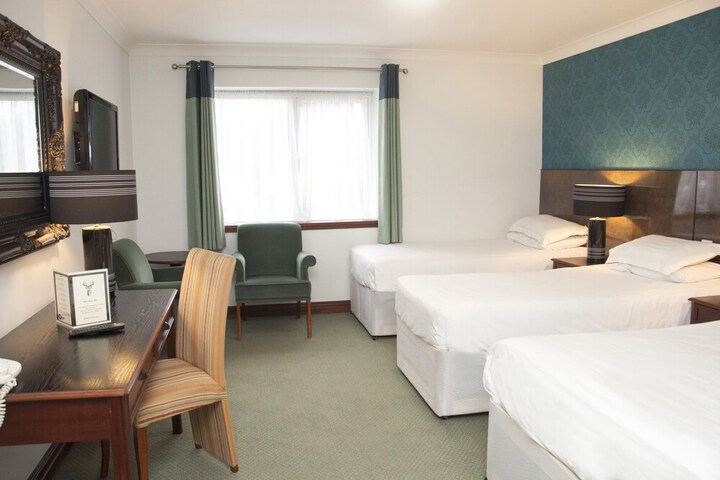 Room 8 of 187