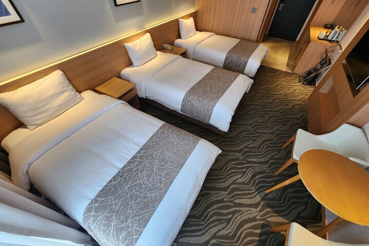 Room 20 of 143