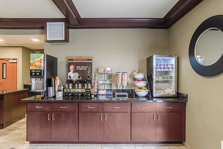 Breakfast/Coffee Service 26 of 31