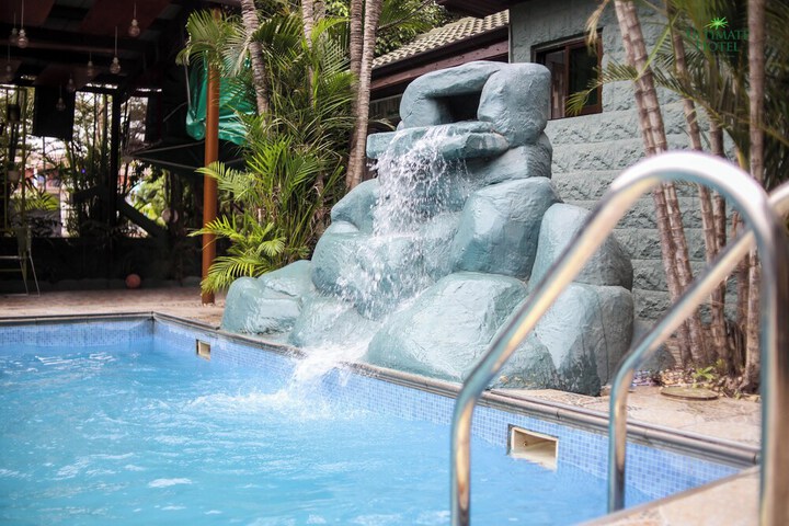 Pool 48 of 51