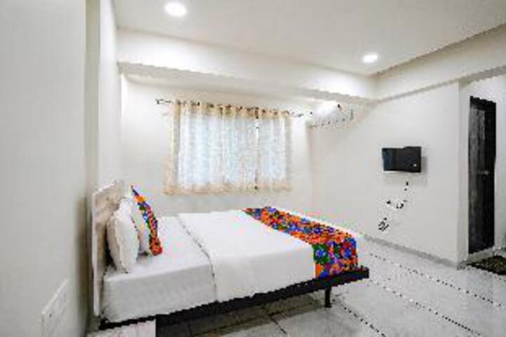 Room 17 of 30