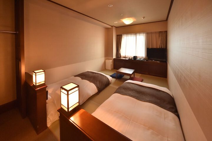 Room 9 of 52
