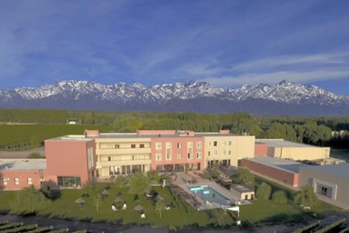 Hotel 67 of 70